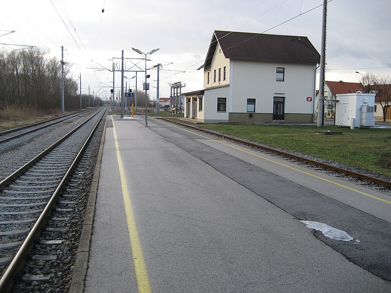 File:Schützen am Gebirge-Bf-02.jpg