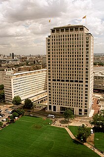 <span class="mw-page-title-main">Shell Centre</span> Global headquarters building of Shell plc