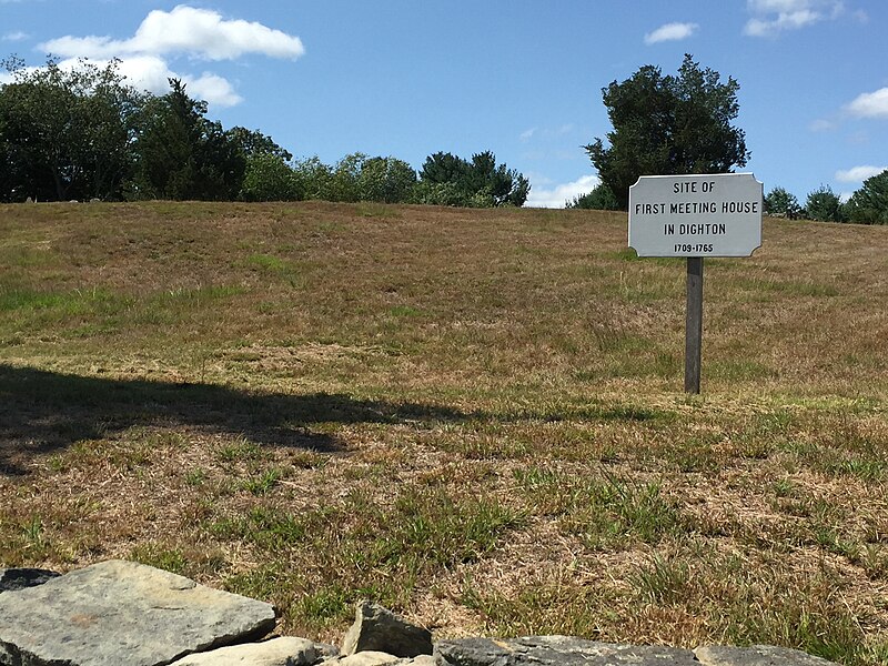 File:Site of first meeting house in Dighton (Massachusetts).jpg