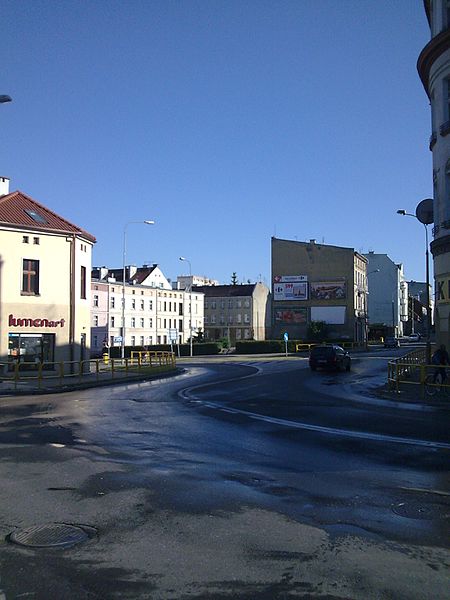 File:Skrzyżowanie ulic Grunwaldzkiej i Prostej w Olsztynie - panoramio.jpg