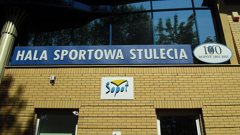 File:Sopot Hala Sportowa Stulecia (detal).JPG