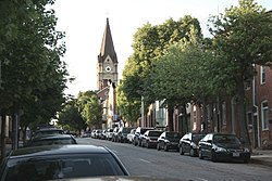 Mirando hacia el norte en S. Wolfe Street en Upper Fells Point.