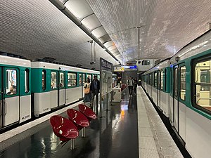 Station Métro Porte Auteuil Ligne 10 - Paris XVI (FR75) - 2022-05-28 - 1.jpg