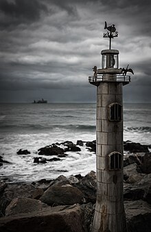 Stonehaven Lighthouse (39826300224).jpg