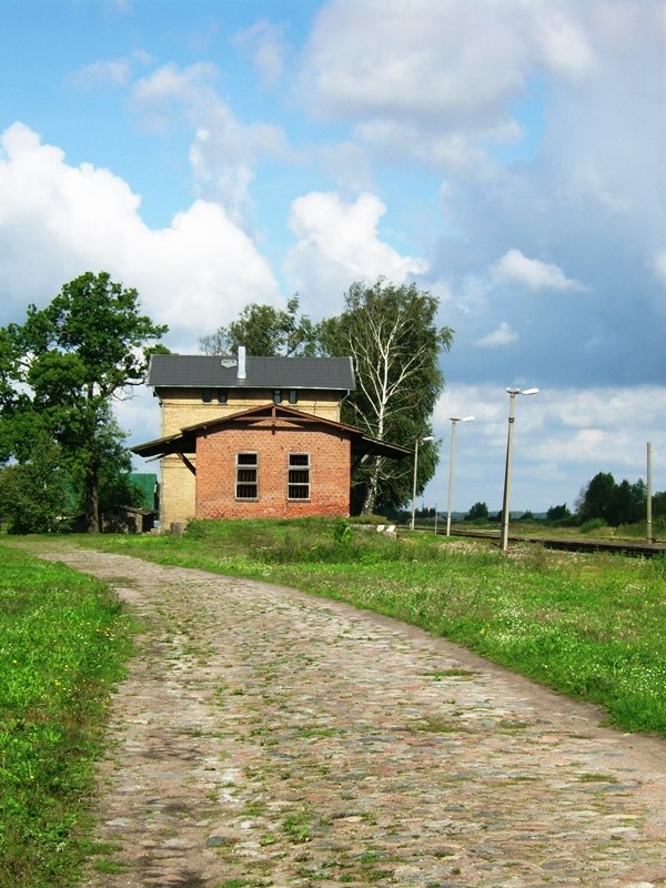 Stoniškiai (stacja kolejowa)