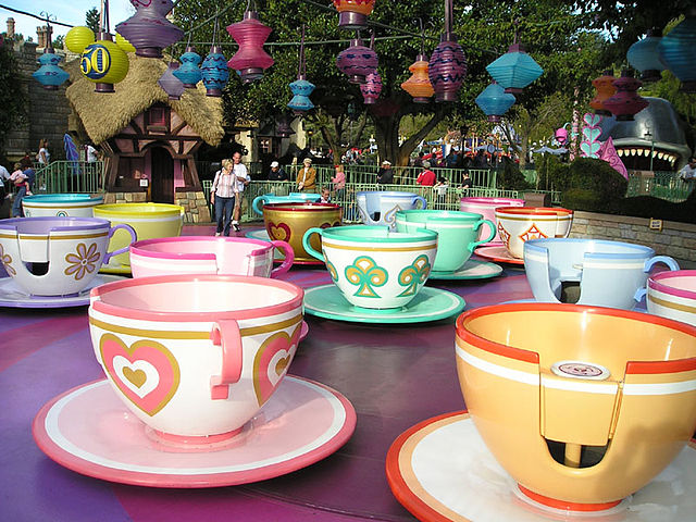 TEA CUPS - DISNEY SET OF 20