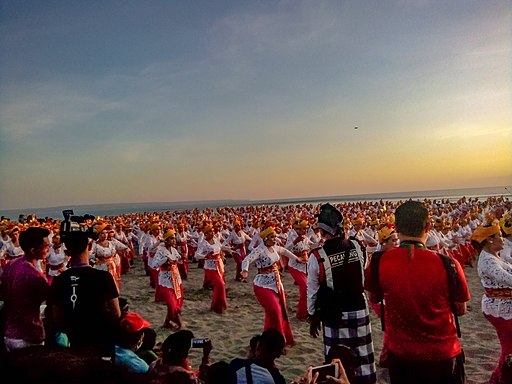 Tenun Dance Bali