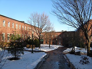 <span class="mw-page-title-main">Amesbury and Salisbury Mills Village Historic District</span> Historic district in Massachusetts, United States