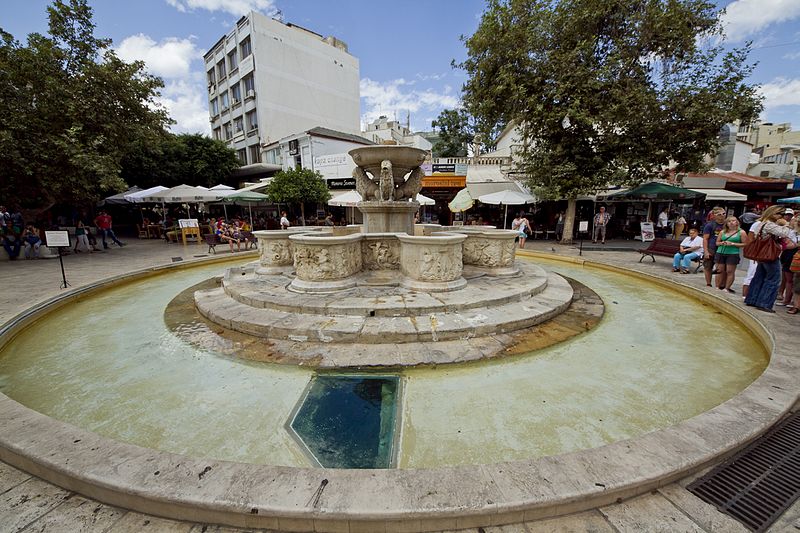 File:The Morosini Fountain, Heraklion, Crete, Greece - panoramio.jpg