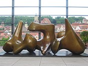 Three Piece Sculpture: Vertebrae (1968–69), Henry Moore, Kunsthalle Würth, 74523 Schwäbish Hall 2005