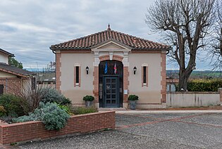 Town hall of Noilhan (2).jpg