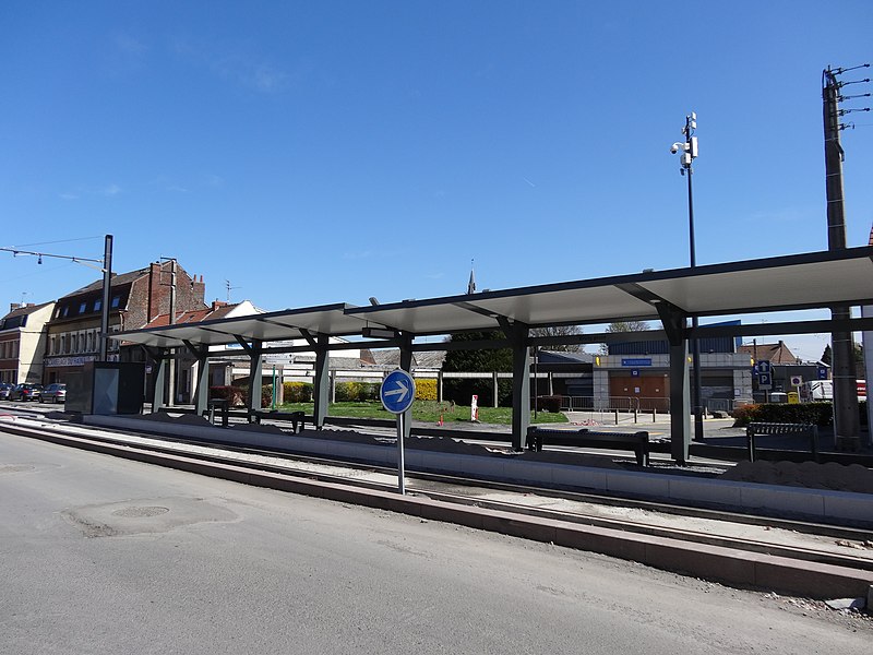 File:Travaux de la branche vers Vieux-Condé de la ligne B du tramway de Valenciennes en avril 2013 (149).JPG