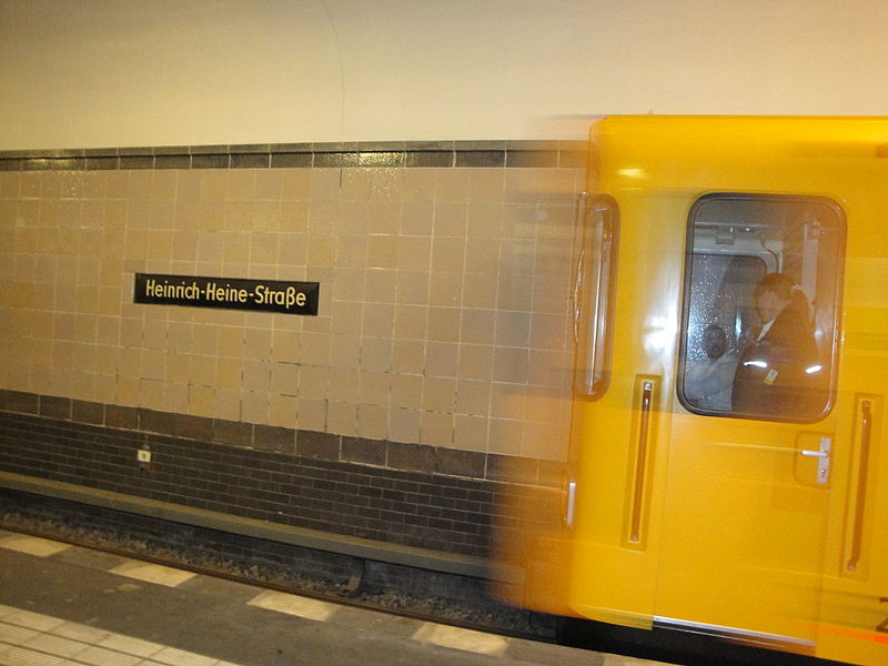 File:U-Bahnhof Heinrich-Heine-Straße2.JPG