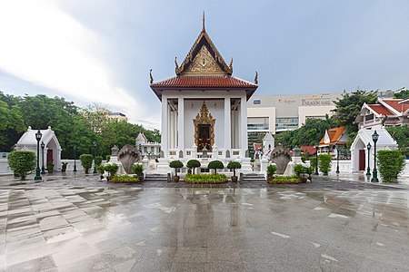 ไฟล์:Ubosot Wat Pathum Wanaram.jpg