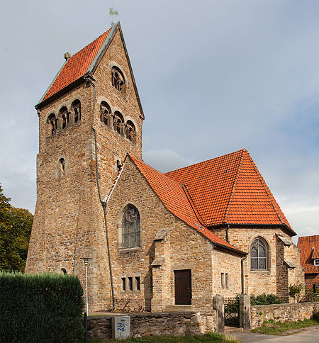 Veltheim Kirche 02