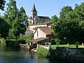 Français : La Charente et l'église, Verteuil, Charente, France