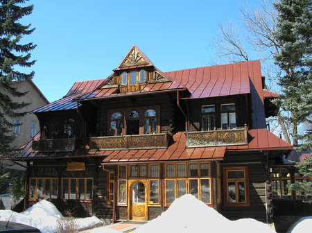 Tập_tin:Villa_Konstantynówka_in_Zakopane,_place_of_stay_of_Joseph_Conrad_in_1914.PNG