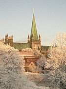 Perfil de la catedral en invierno.