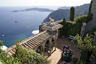 <span class="mw-page-title-main">Chevre d'or</span> Hotel and restaurant in France