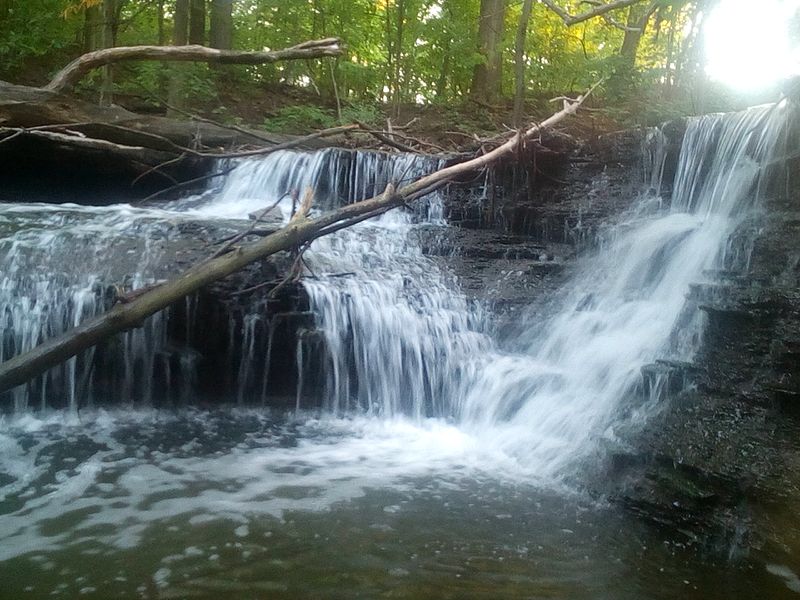 File:Wahoosh Falls over Mullet Creek, Mississauga Ontario.jpg