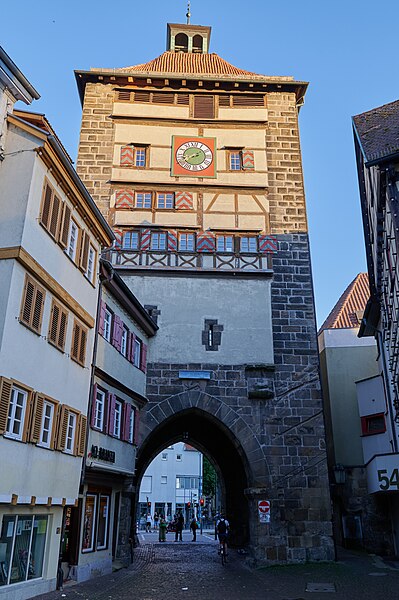 File:Wolfstorturm, Küferstraße 41 Esslingen am Neckar 20220702 0137.jpg