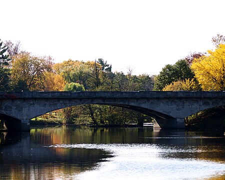 Woodlawn Cemetery concrete bridge