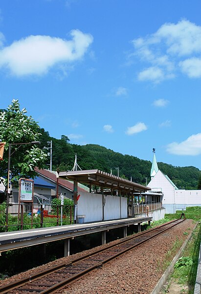 File:Yūbari Station 01.JPG