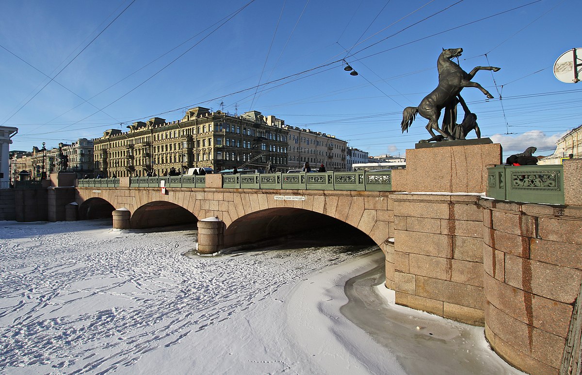 Аничков мост в питере