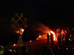 Ночь древних огней в Энгуре в 2014 году.jpg