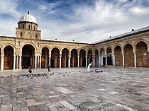 Az Zaituna mošeja. (731). Tunisa, Tunisija.