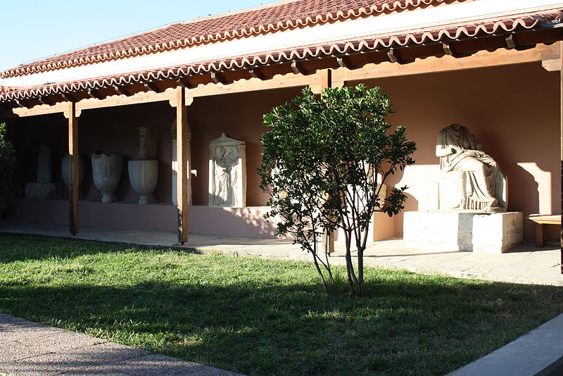 File:0915 - Keramikos Museum, Athens - Sculptures along the porch - Photo by Giovanni Dall'Orto, Nov 12 2009.jpg