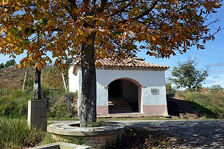 Vista frontal de la ermita de San José en Torrebaja (Valencia).