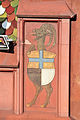 Wappen von Zehngerichtebund und Grauem Bund auf dem Zinnenkranz im Innenhof des Basler Rathauses, um 1514 (das Wappen des Gotteshausbundes ist separat auf dem Zinnenkranz auf der Aussenseite dargestellt)
