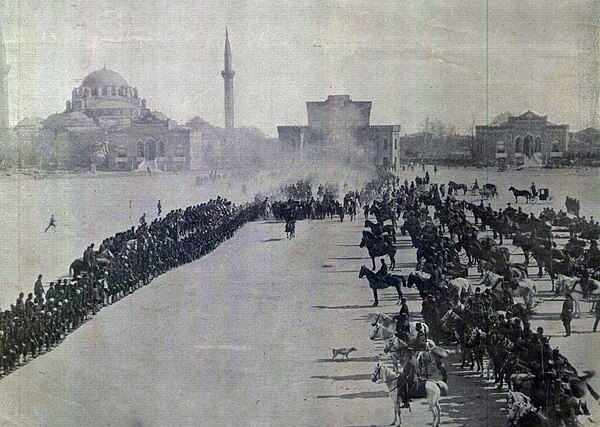Padişah Reşad's Cülûs ceremony.
