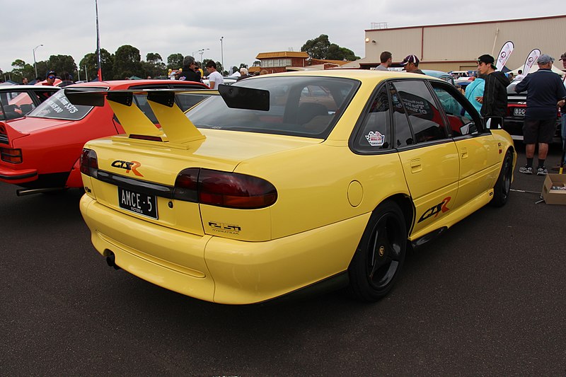 File:1996 Holden VS Commodore GTS-R (14301041683).jpg