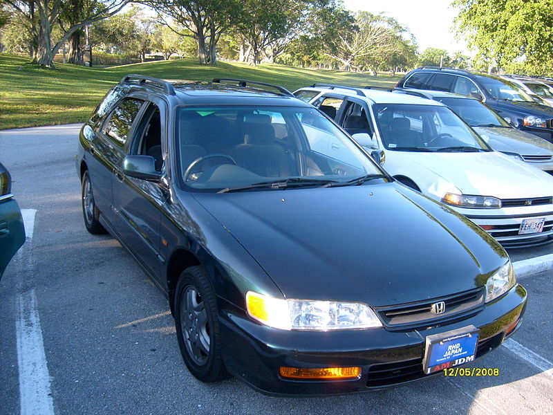 File:1997 honda accord SiR front-right.jpeg