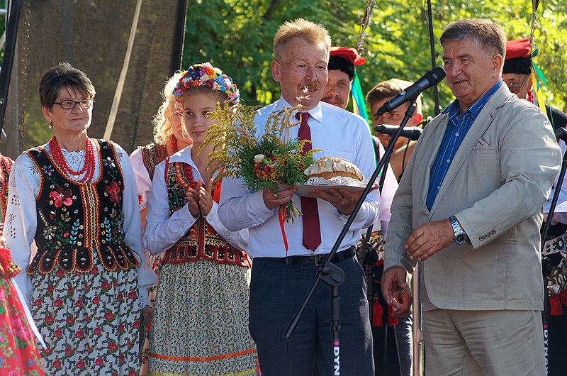 File:20190824 Dożynki w Woli Zachariaszowskiej 1636 0990 DxO.jpg