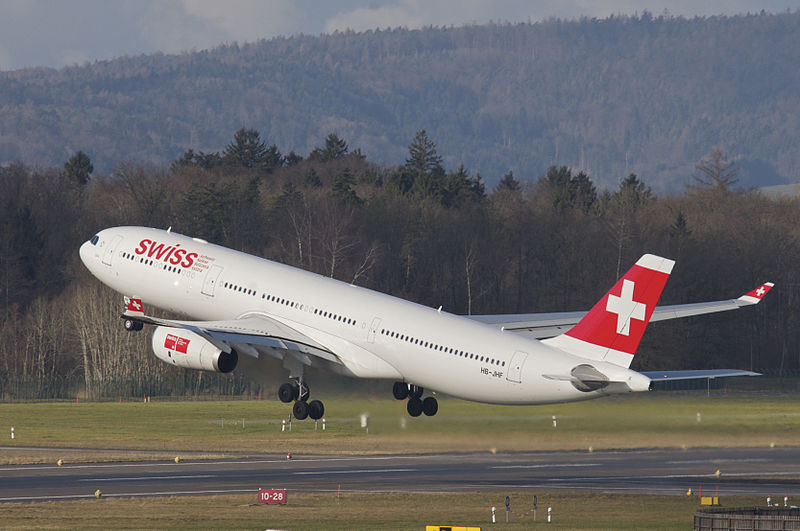 File:686aa - Swiss Airbus A330-300; HB-JHF@ZRH;02.01.2013 (8359828158).jpg