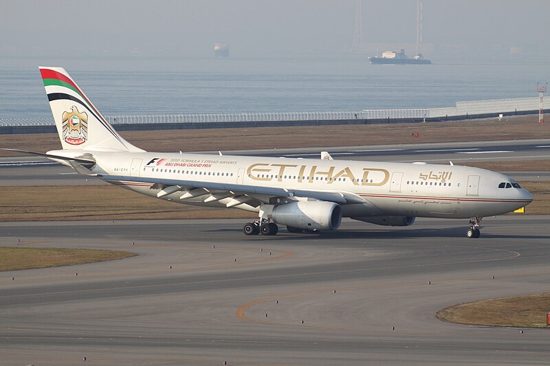 File:A6-EYH Airbus A330 ETIHAD (7590526724).jpg