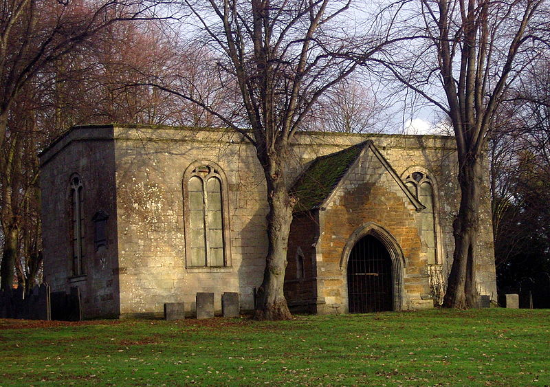 File:Abandoned and derelict chapel, Market Harborough, Leicestershire.jpg