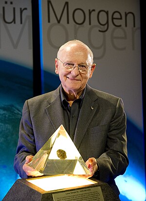 Alan Bean: Beginn der Karriere, Bei der NASA, Karriere als Künstler