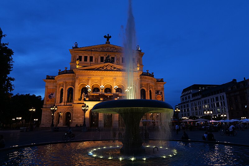 File:Alte Oper Frankfurt am Main blue hour 2020-08-19 06.jpg