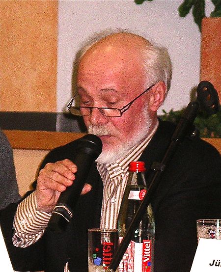 Andre Hoffmann 2008 (cropped).jpg