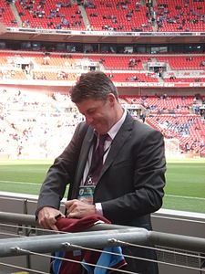 Andy Townsend Willa Wembley 2010.jpg