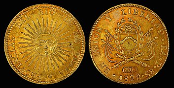 (Izquierda) Moneda de Argentina