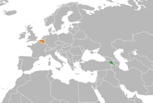 Mapa indicando localização da Armênia e da Bélgica.