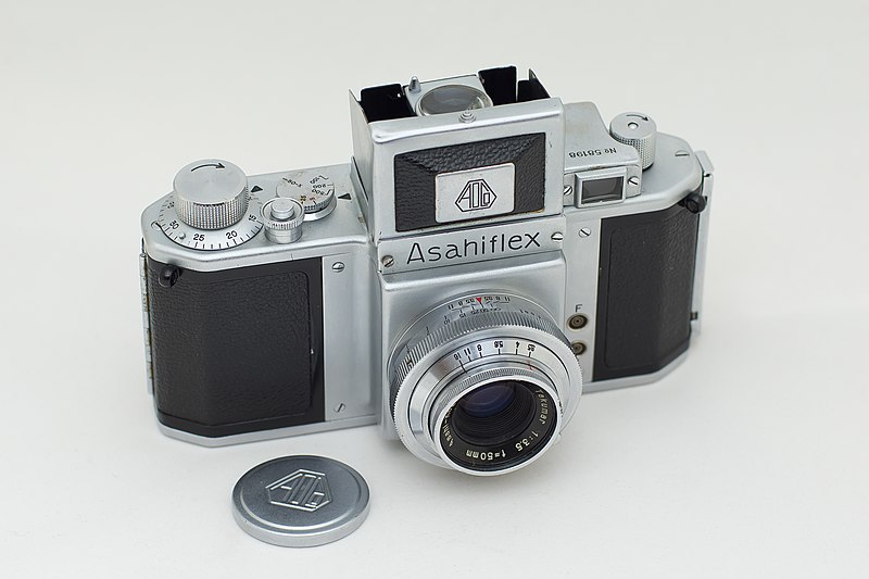 File:Asahiflex IIb front.jpg