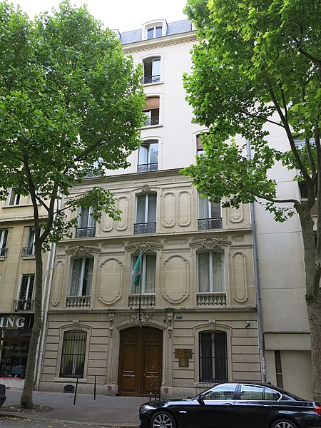 File:Avenue Victor Hugo, 173 (Nigerian embassy).jpg