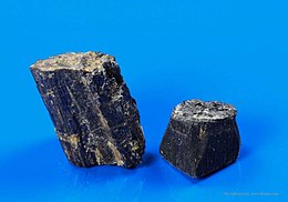 Baotite-661893.jpg 