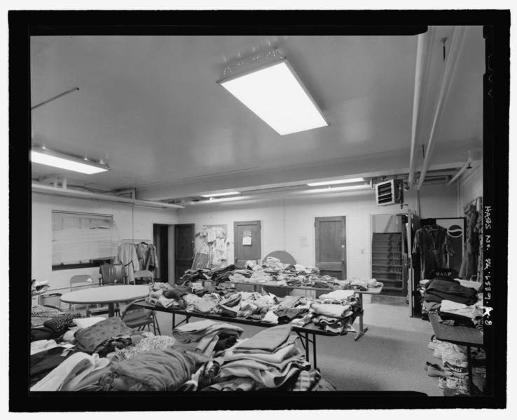 File:Basement of management building, looking east. - Bedford Dwellings, Management Building, 2304 Bedford Avenue, Pittsburgh, Allegheny County, PA HABS PA-6339-A-8.tif